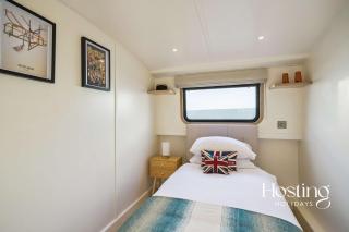 The Pemberley - Luxury 2 Bed Houseboat - 6