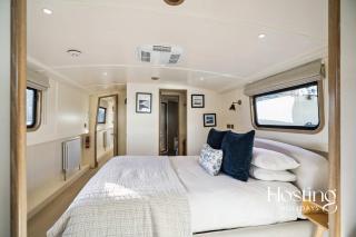 The Pemberley - Luxury 2 Bed Houseboat - 4