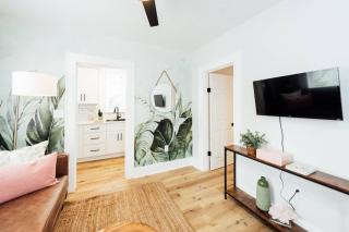 Botanical Gardens KeyWest Vibes |Mid term|1 BR - 3