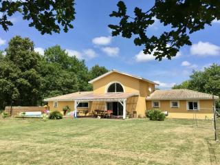 VillasHomeClet - Villa Côte & Lac - 0