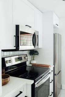 Hemingway KeyWest Vibes-mid term 2BR/1ba | St Pete - 4