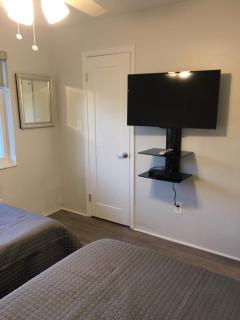 Pinecrest #4- 2 Bedroom4 Twin Bedspark 2 Cars - 3