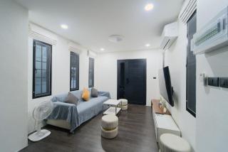 Stylish 3 Bedroom Villa with Garden, Chalong - by PoshSaga - 9