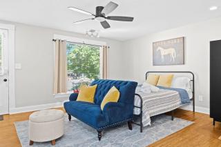 Charming Studio Stay in Vibrant Highlands Area - 2