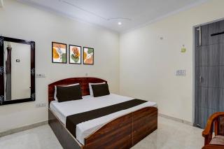 Hotel O Jagdamba Homestay Hotel & Guest House - 2