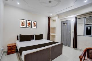 Hotel O Jagdamba Homestay Hotel & Guest House - 1