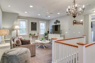 2 Mi to Bay Park Charming Milwaukie Getaway - 4