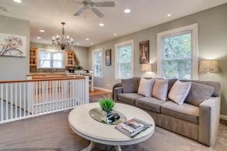 2 Mi to Bay Park Charming Milwaukie Getaway - 5