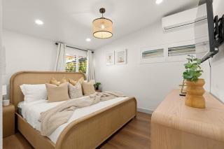 Exclusive Disney Resort- Private Pool & Luxe Stay - 5