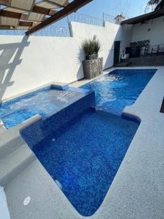 Casa de descanso, con Alberca climatizada - 8