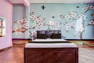 SPOT ON Shree Krishna Palace - 9