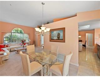 Family house with pool - 4