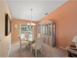 Family house with pool - 3