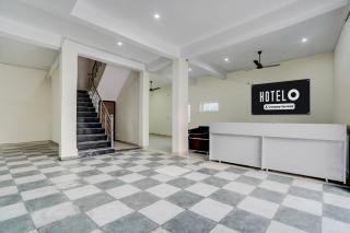 Hotel O SGT University Road Formerly Budhera - 7