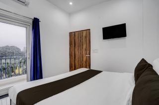 Hotel O SGT University Road Formerly Budhera - 1