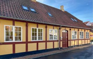 2 Bedroom Cozy Apartment In Svaneke - 9