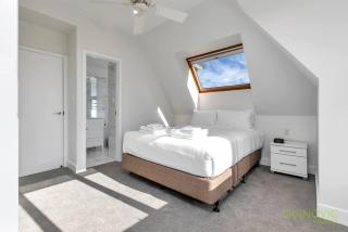 QV Stays Elegant City Apartment on the Square - 7