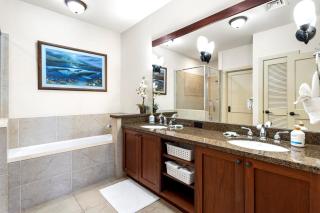 Halii Kai Oceanfront KBM Resorts 2 Units 4 Bedrooms ML-2567 - 3