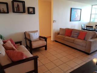 Gated Complex with Pool Balcony Near Attractions - 8