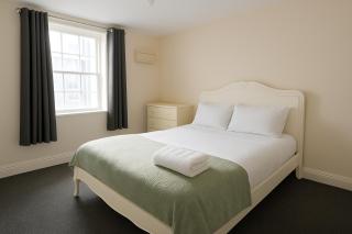 1 bed town apartment - 0