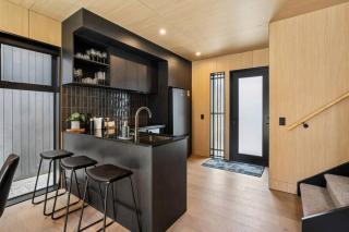 The Luxe Nook, 2 Bedroom Townhouse - 1