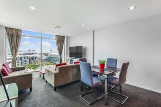 Sea View Apartment in Auckland CBD - 5