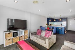 Sea View Apartment in Auckland CBD - 4