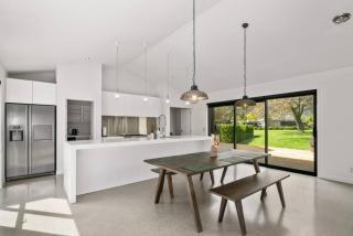 Spacious Contemporary 4-Bedroom Lake Hayes Escape - 8