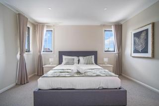 Comfortable 5BR Stay in Prime Sunnybank with Pool - 9