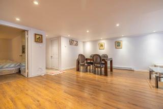 2 BDRS at DT-Near 2 metros, Atwater Market, Concordia - 3