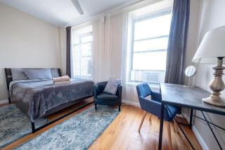 3BR apt two blocks to Central Park elevator, laundry, virtual doorman - 6