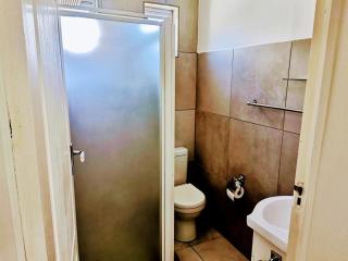 Grey Pearl at Strand - 3