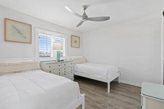 Book Me Baby! License to Chill One Seagrove Place - 3