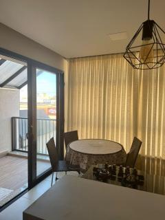 Apartamento Moderno, Charmoso e Pertinho do Mar em Bombas - 8