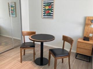 Modern and Warm Apartment - 1