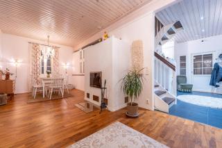 Arctic Family Villa - 5