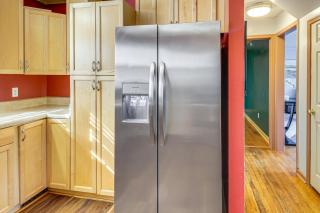 Near Beaches, Base and Bay! Hampton Home with Backyard - 1