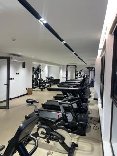 Lofty New Apartments Embassy Gardens - 6