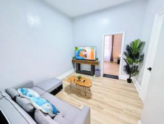 PATHside 1BR Quick Access to NYC - Hoboken - 1