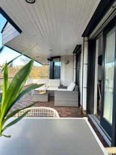 Wunderschöne Familienvilla mit Schlossblick - 1