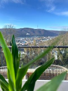 Wunderschöne Familienvilla mit Schlossblick - 6