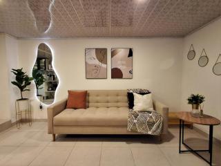 Duplex cerca aeropuerto-cama Queen-Self check in - 0