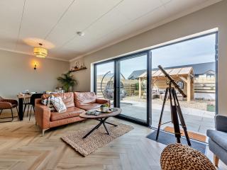 3 Bed in Aberaeron 88788 - 0