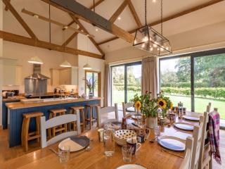 4 Bed in Melbury Abbas 48814 - 8