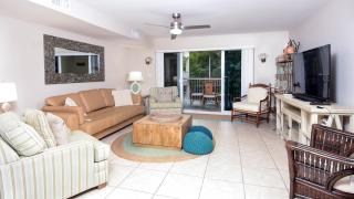 701 Mariners Club - 6