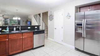 701 Mariners Club - 1