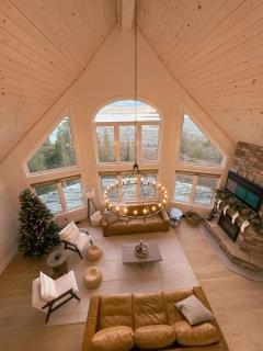 Driftwood Luxe Lakefront Retreat - Tobermory - 1