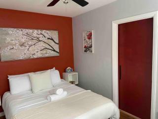 Remodeled 1BD 1920s Craftsman 1666 - 5