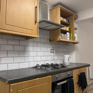 Home In Medway Chatham - 3