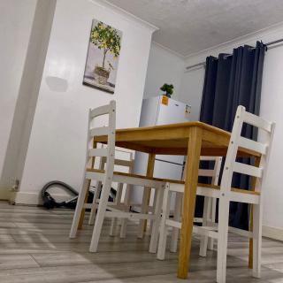 Home In Medway Chatham - 9